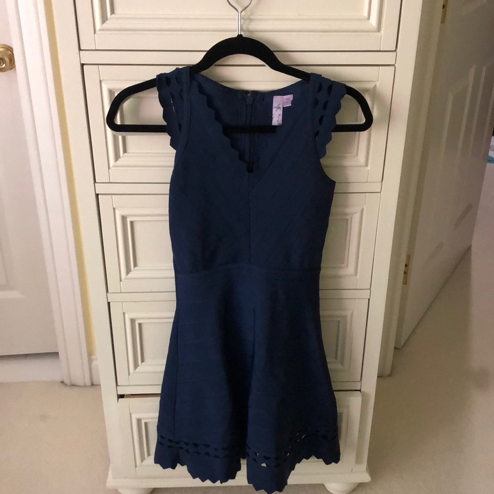alya dress